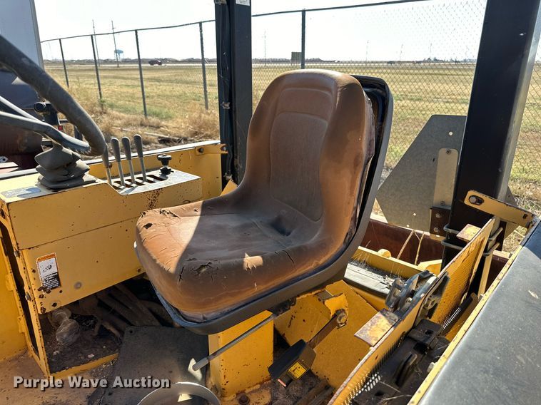 image for item DD3381 John Deere 210LE landscape tractor