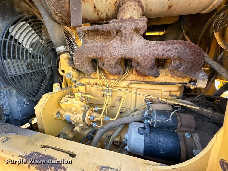 image for item DD3381 John Deere 210LE landscape tractor