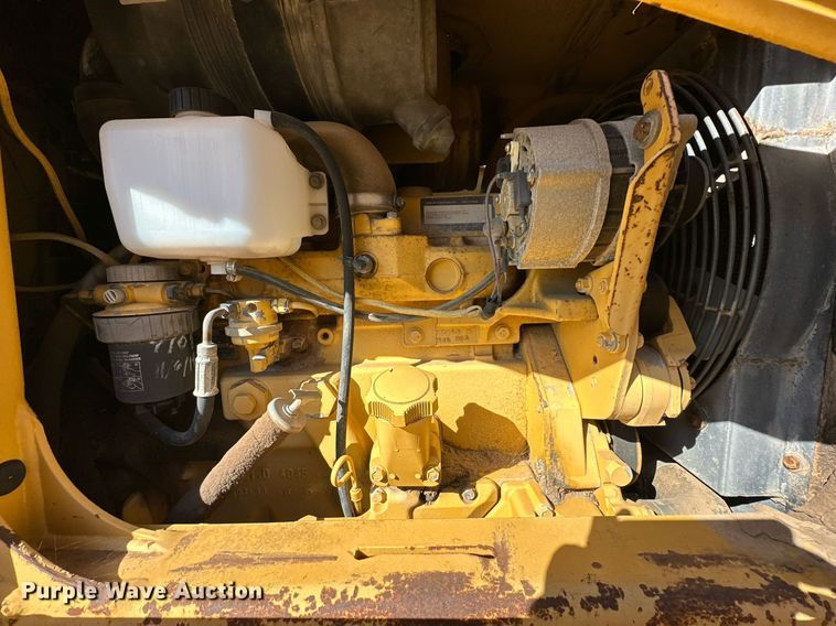 image for item DD3381 John Deere 210LE landscape tractor