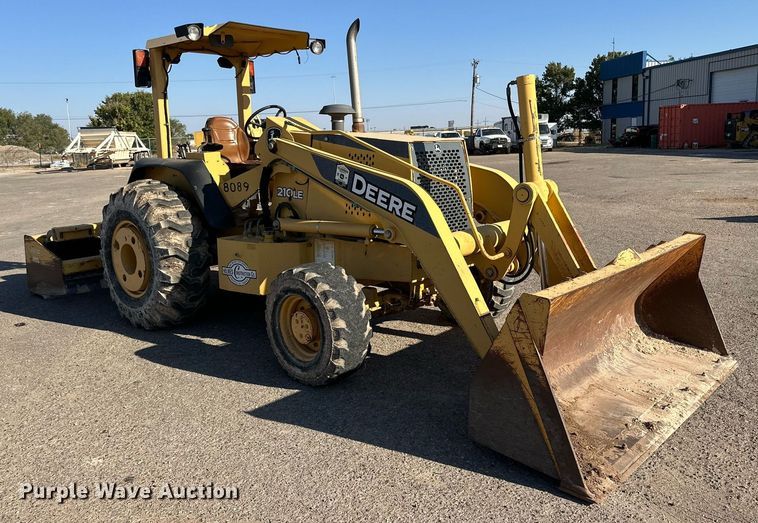 image for item DD3382 2006 John Deere 210LE landscape tractor