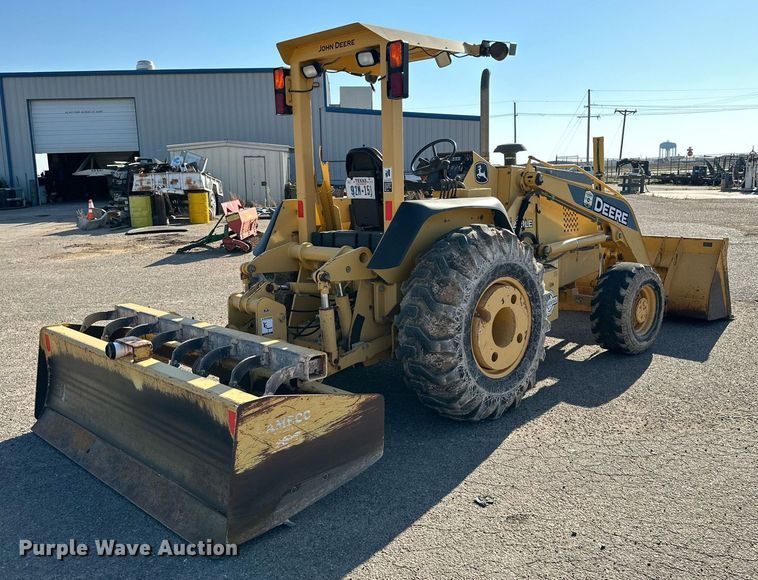 image for item DD3382 2006 John Deere 210LE landscape tractor