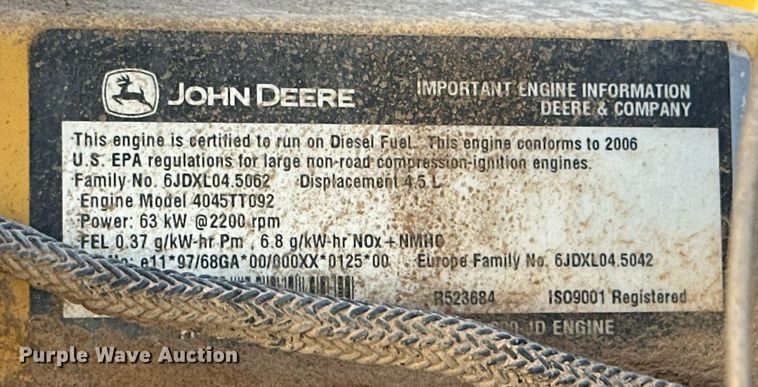 image for item DD3382 2006 John Deere 210LE landscape tractor