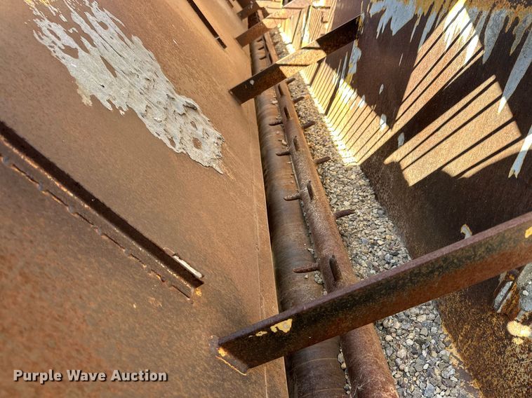 image for item DD3383 W.H. MFG chip spreader