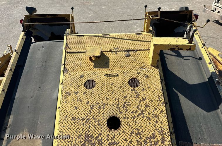 image for item DD3383 W.H. MFG chip spreader