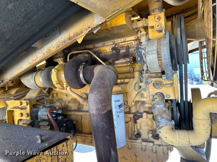 image for item DD3383 W.H. MFG chip spreader