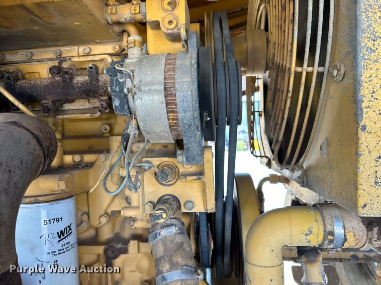 image for item DD3383 W.H. MFG chip spreader