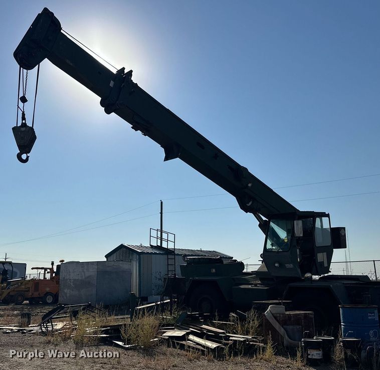 image for item DD3384 1987 Koehring LRT-180A crane