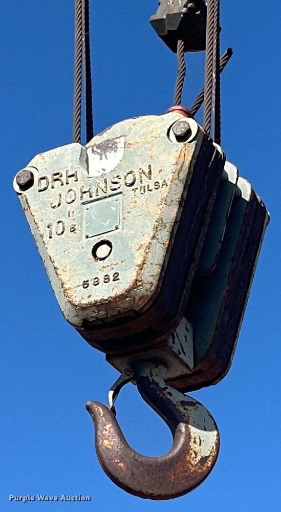 image for item DD3384 1987 Koehring LRT-180A crane