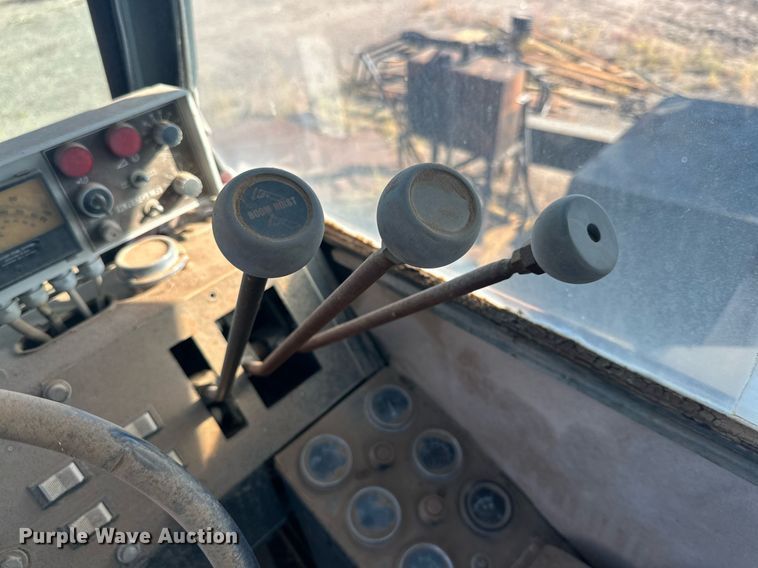 image for item DD3384 1987 Koehring LRT-180A crane