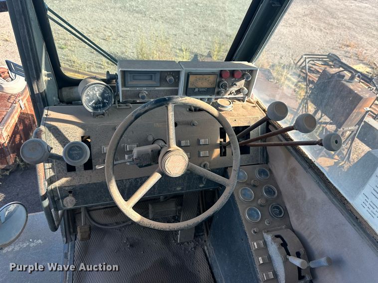 image for item DD3384 1987 Koehring LRT-180A crane