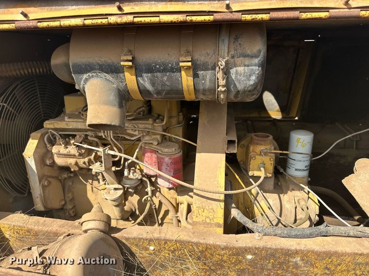 image for item DD3387 1988 LeRoi air compressor