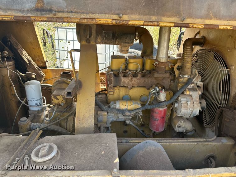 image for item DD3387 1988 LeRoi air compressor