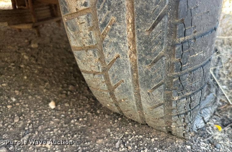 image for item DD3387 1988 LeRoi air compressor