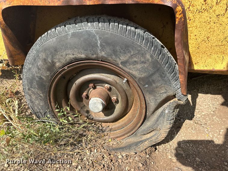 image for item DD3387 1988 LeRoi air compressor