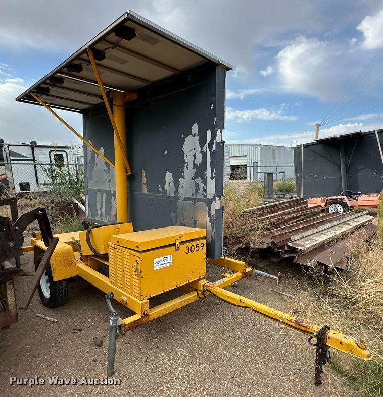 image for item DD3395 American Signal message board trailer 