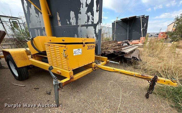 image for item DD3395 American Signal message board trailer 