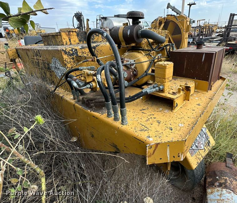 image for item DD3396 Blaw-Knox sealcoat squeegee machine