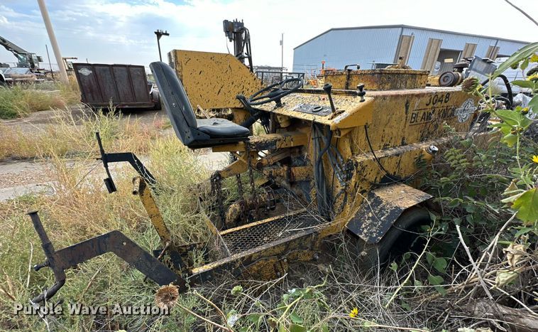 image for item DD3396 Blaw-Knox sealcoat squeegee machine