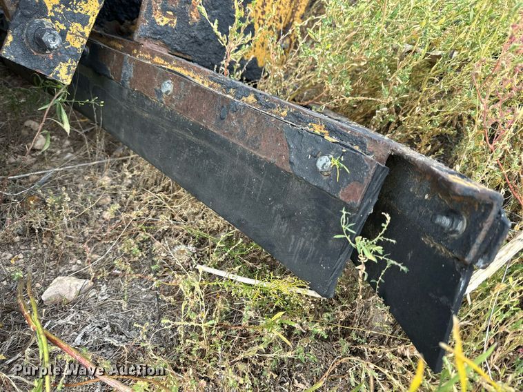 image for item DD3396 Blaw-Knox sealcoat squeegee machine