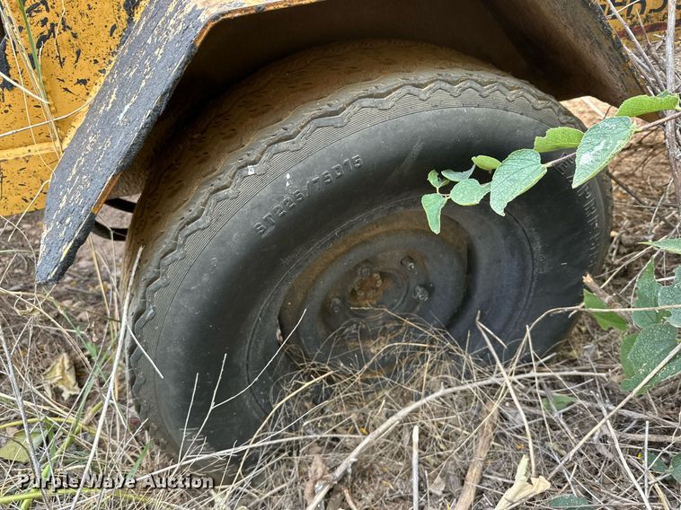 image for item DD3396 Blaw-Knox sealcoat squeegee machine