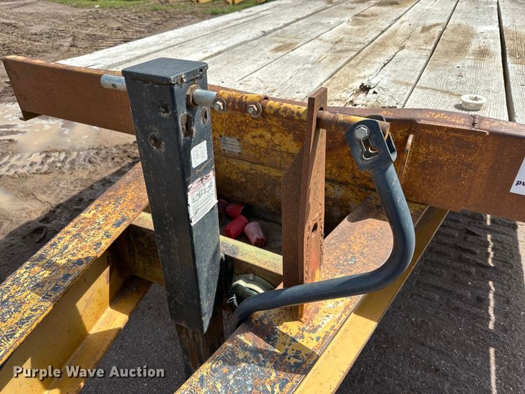 image for item DG4498 1997 Trail King equipment trailer