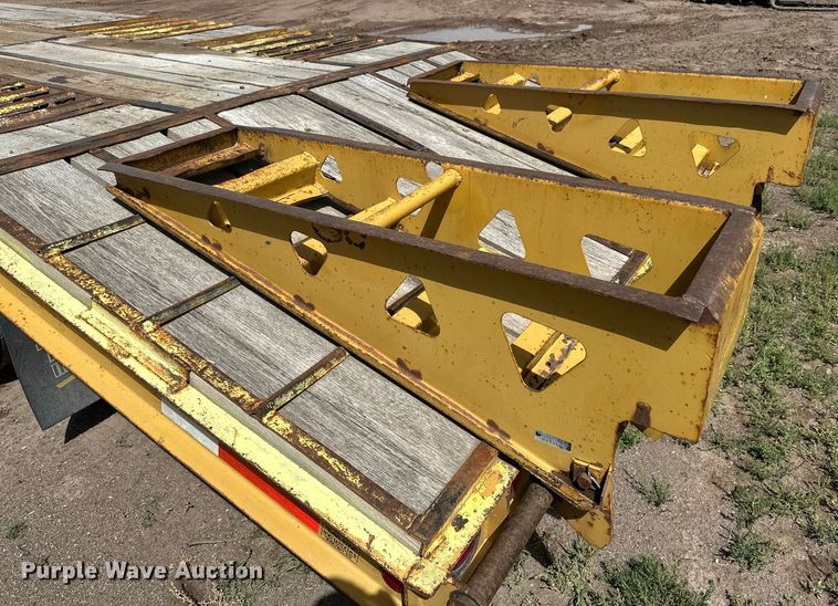 image for item DG4498 1997 Trail King equipment trailer