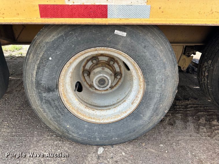 image for item DG4498 1997 Trail King equipment trailer