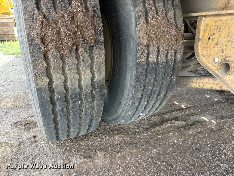 image for item DG4498 1997 Trail King equipment trailer