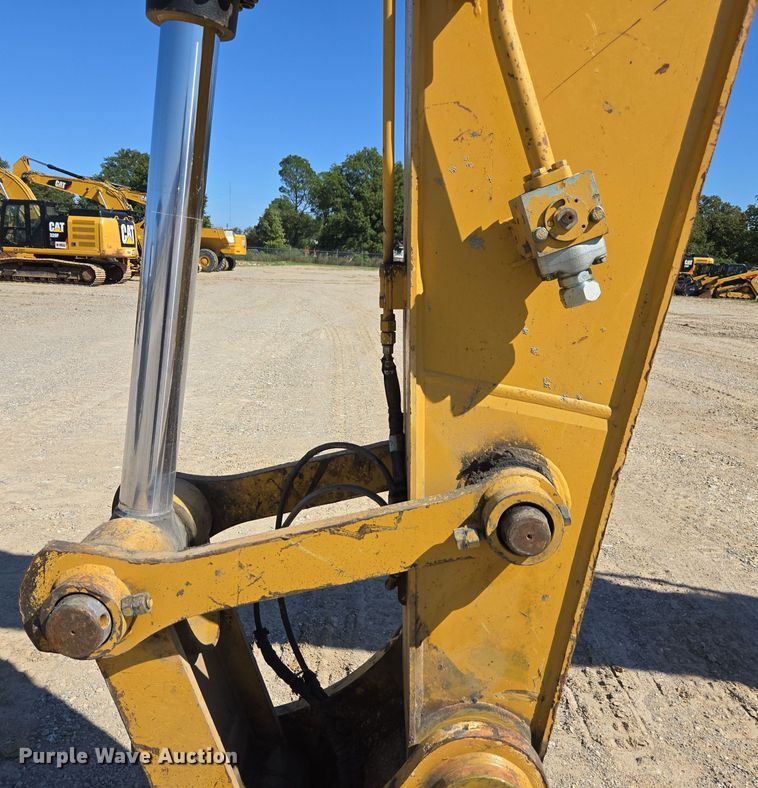 image for item DI6280 2018 Caterpillar 335FL CR excavator