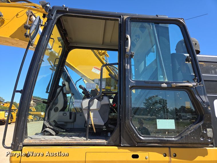 image for item DI6280 2018 Caterpillar 335FL CR excavator