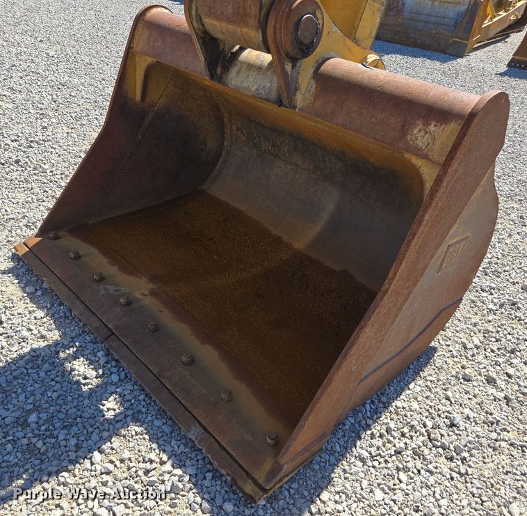 image for item DI6281 2019 Caterpillar 330 excavator