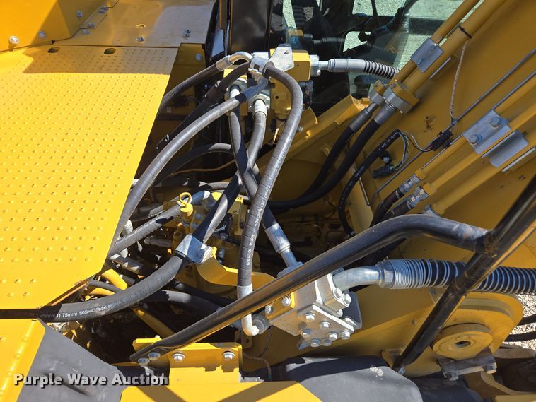 image for item DI6281 2019 Caterpillar 330 excavator