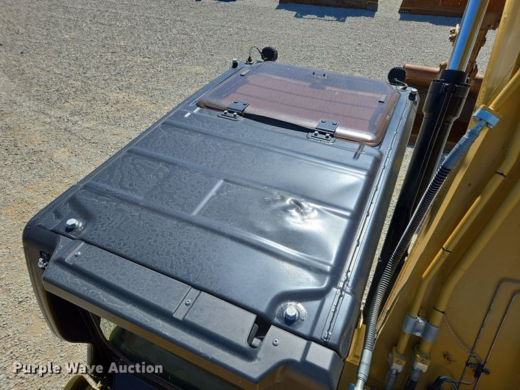 image for item DI6281 2019 Caterpillar 330 excavator