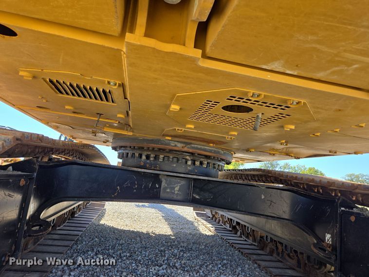 image for item DI6281 2019 Caterpillar 330 excavator