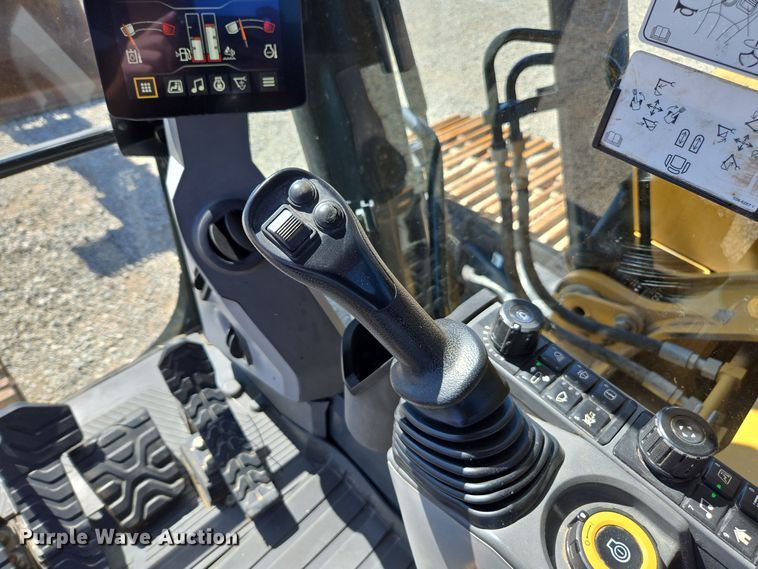 image for item DI6281 2019 Caterpillar 330 excavator