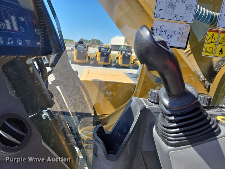 image for item DI6281 2019 Caterpillar 330 excavator