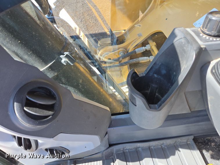 image for item DI6281 2019 Caterpillar 330 excavator