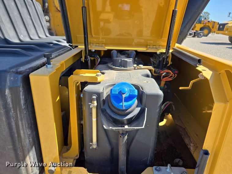 image for item DI6281 2019 Caterpillar 330 excavator