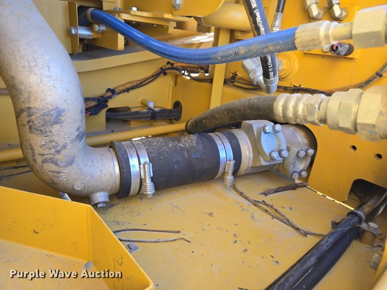 image for item DI6281 2019 Caterpillar 330 excavator