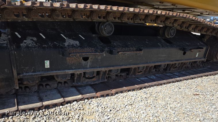 image for item DI6281 2019 Caterpillar 330 excavator