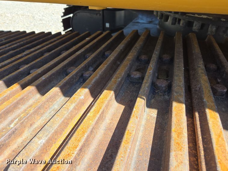 image for item DI6281 2019 Caterpillar 330 excavator