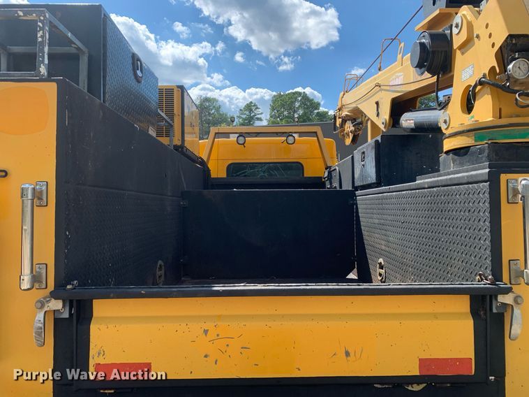 image for item DM1821 2014 Kenworth  T270 utility / service truck