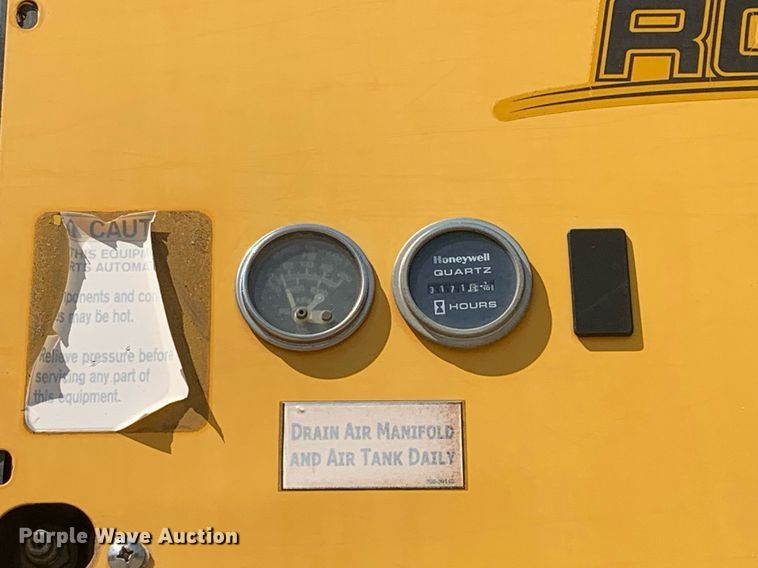 image for item DM1821 2014 Kenworth  T270 utility / service truck