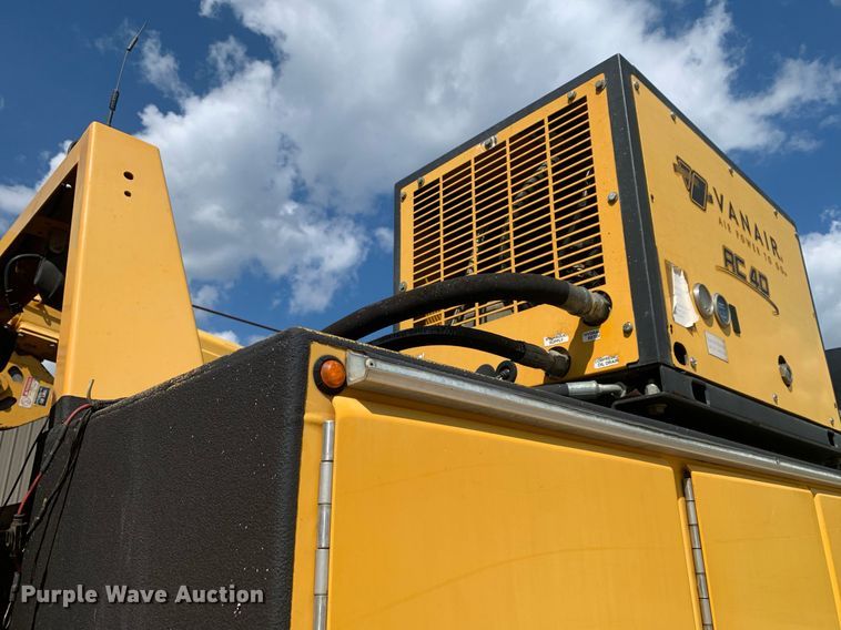 image for item DM1821 2014 Kenworth  T270 utility / service truck