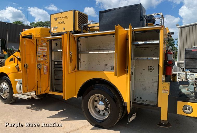 image for item DM1821 2014 Kenworth  T270 utility / service truck