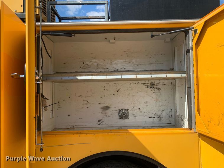 image for item DM1821 2014 Kenworth  T270 utility / service truck