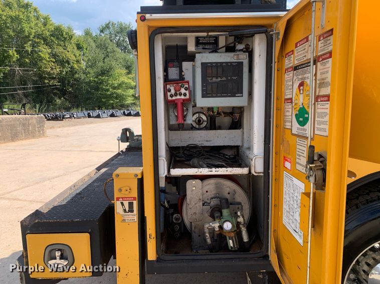 image for item DM1821 2014 Kenworth  T270 utility / service truck