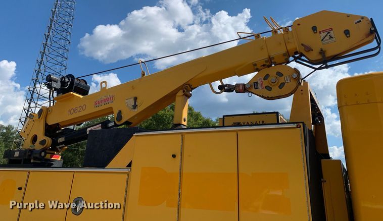 image for item DM1821 2014 Kenworth  T270 utility / service truck