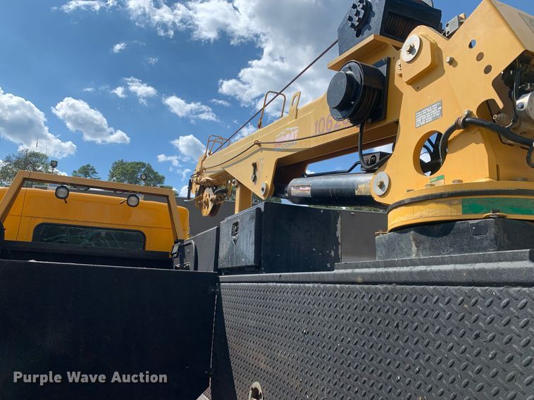 image for item DM1821 2014 Kenworth  T270 utility / service truck