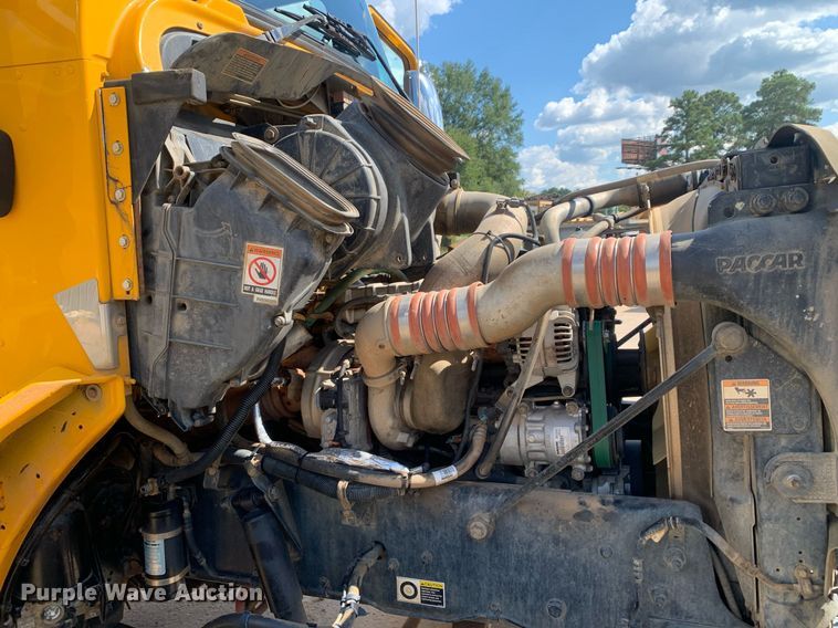 image for item DM1821 2014 Kenworth  T270 utility / service truck